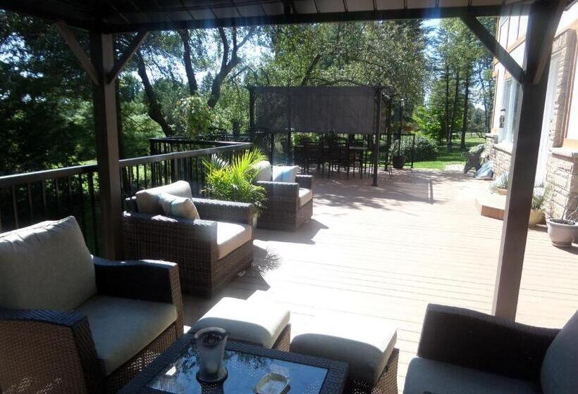 Bed and Breakfast Inn On The Moraine