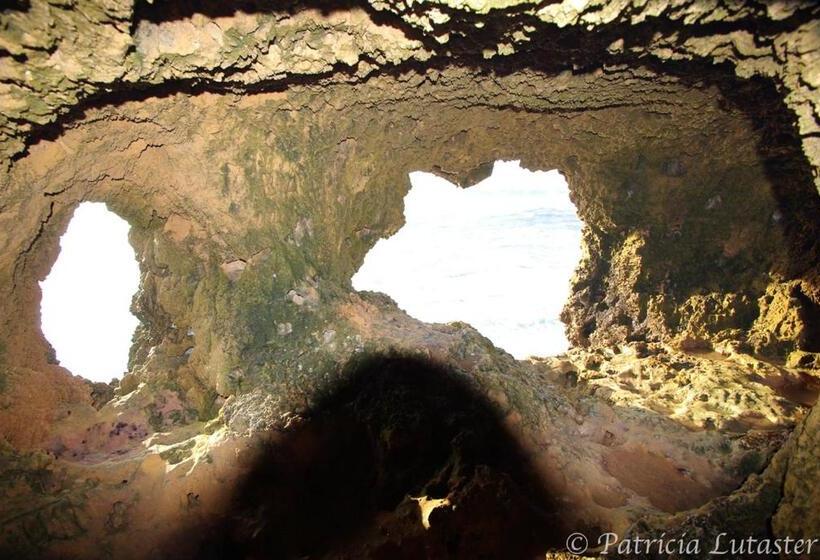 تختخواب و صبحانه Issablanca