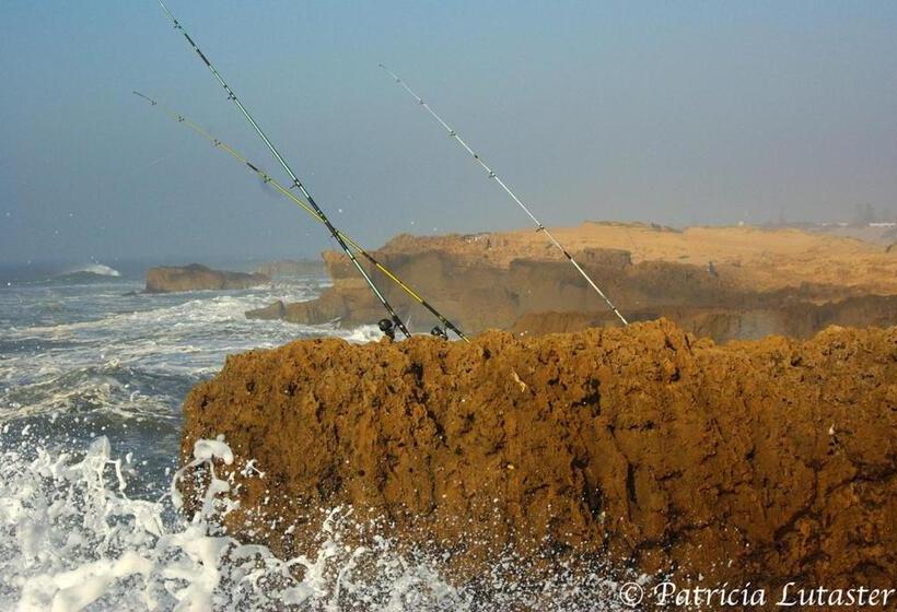 تختخواب و صبحانه Issablanca