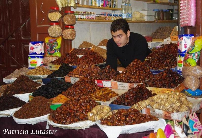 تختخواب و صبحانه Issablanca