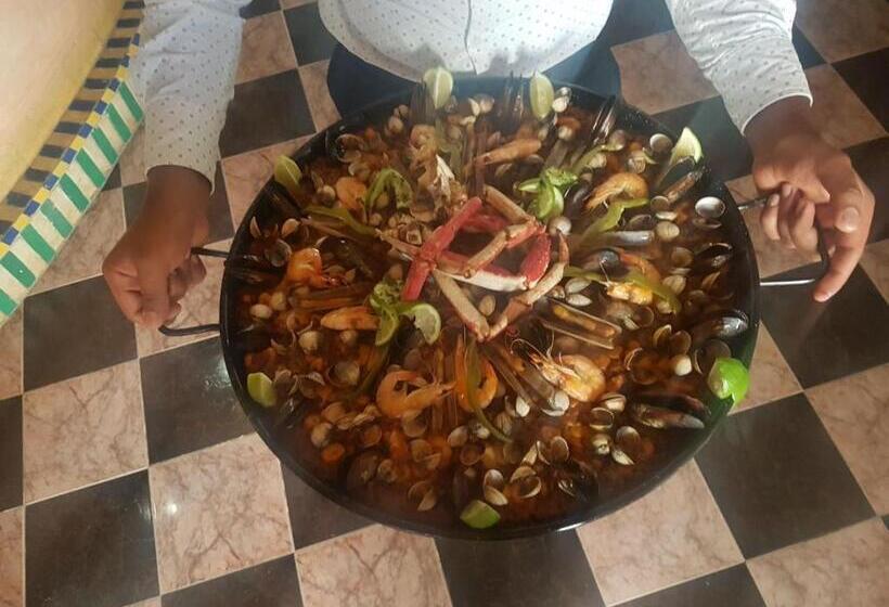 تختخواب و صبحانه Issablanca