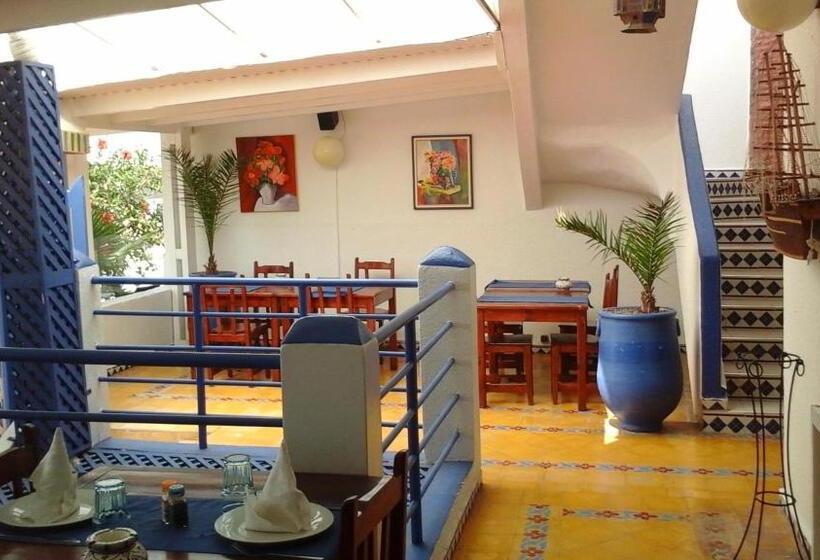 تختخواب و صبحانه Issablanca