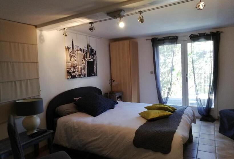 住宿加早餐  La Fargette