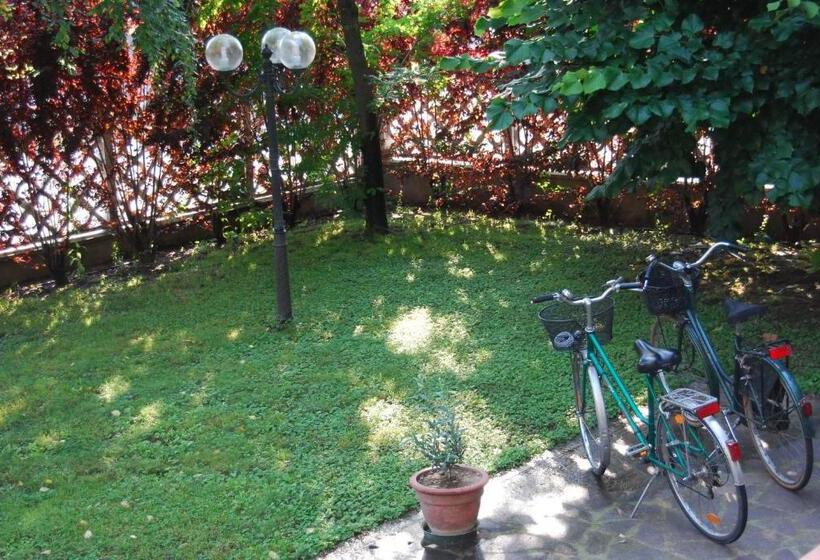 مبيت وإفطار Le Querce