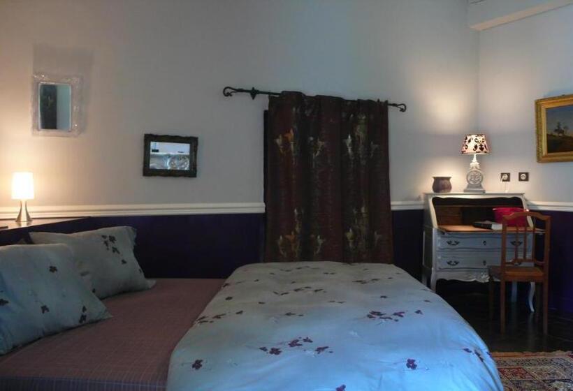 مبيت وإفطار Domaine La Baronne