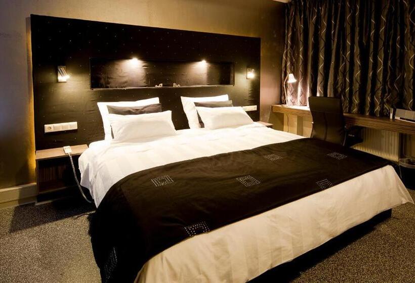 민박 Raadhuis Dinther Suites