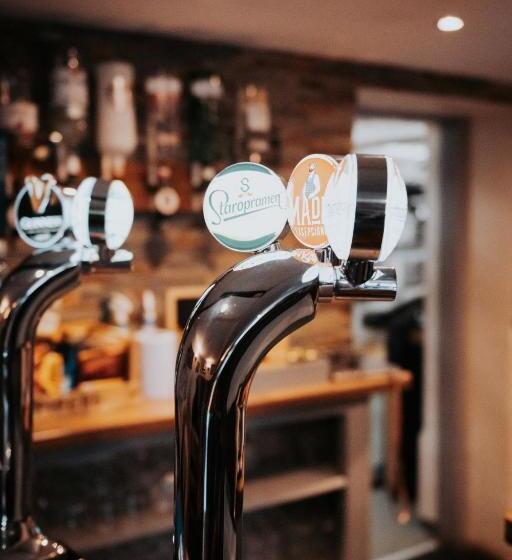 민박 The Fox And Hounds