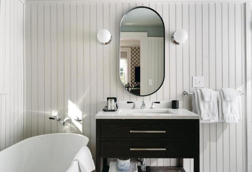 ベッドアンドブレックファースト The Norumbega Inn