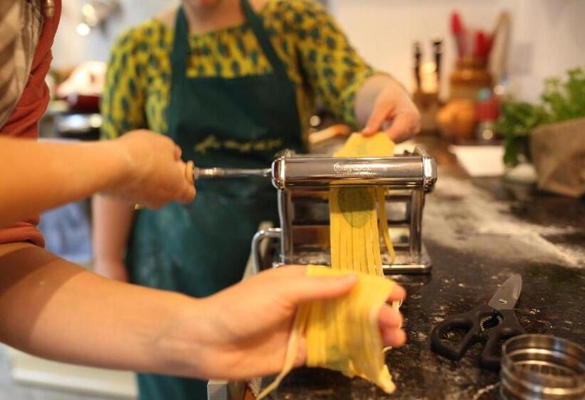 مبيت وإفطار Upper Court