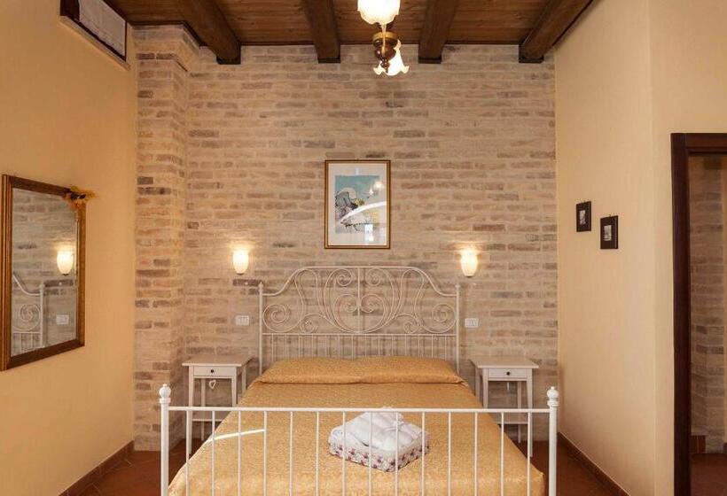 مبيت وإفطار Villa Fiorita