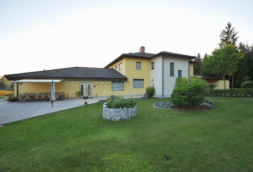 צימר Wellness Pension Waldhof