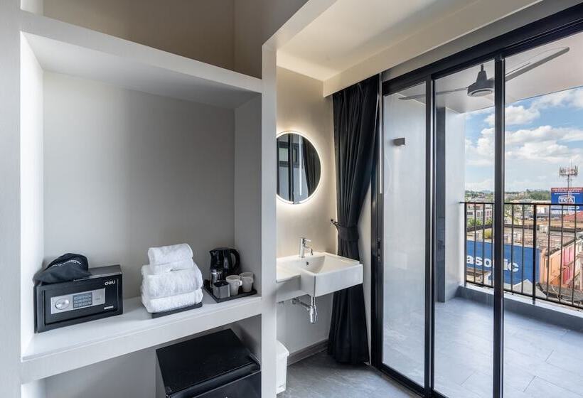 Blu Monkey Hub & Hotel Krabi Town