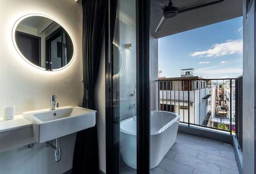 Blu Monkey Hub & Hotel Krabi Town