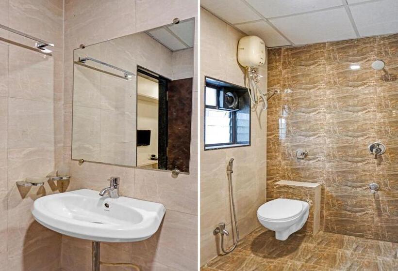 فندق Collection O Royce Studios Near Pune Airport