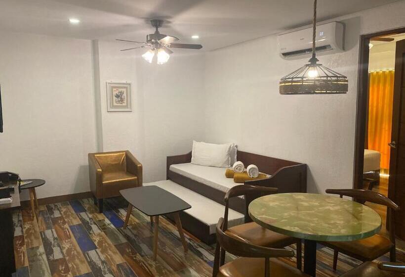 El Puerto Marina Beach Resort & Vacation Club