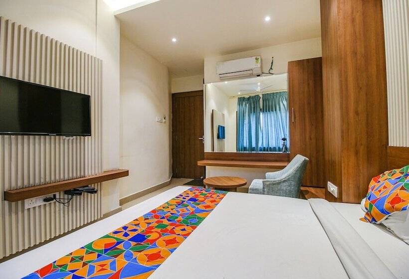 Fabhotel Royal Palace Ii