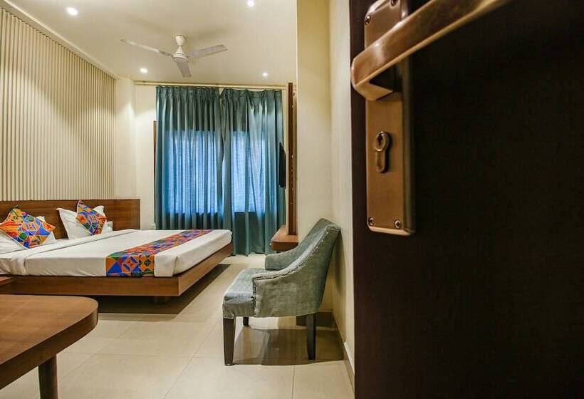 Fabhotel Royal Palace Ii