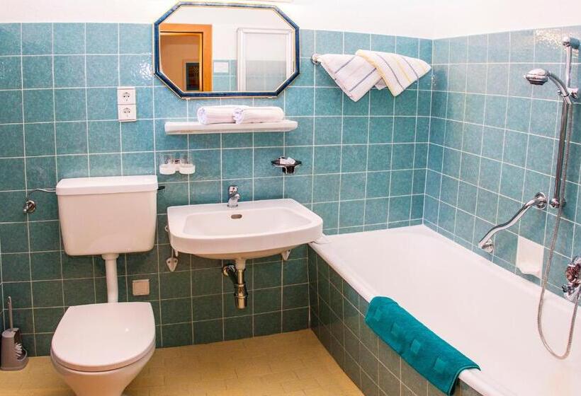 Frühstückspension & Ferienhaus Fädnerspitze