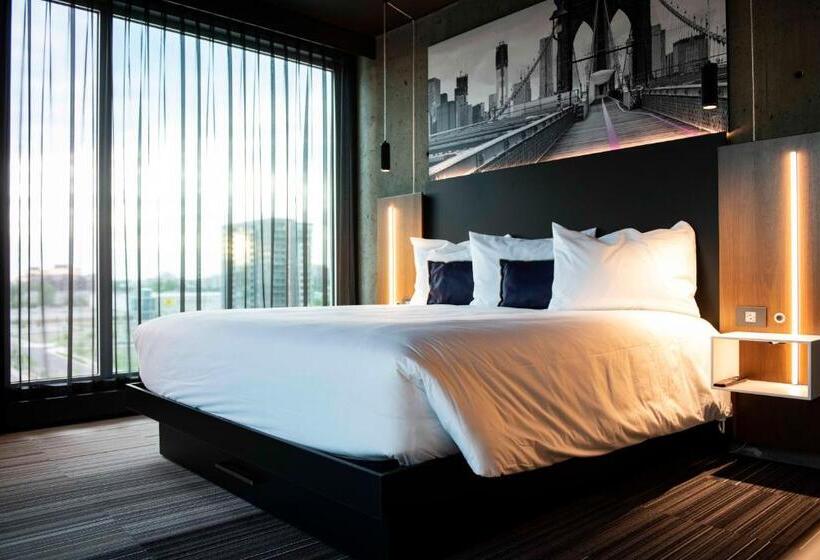 Grand Hotel Times Levis