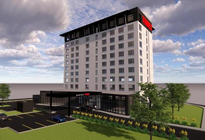 Grand Hotel Times Levis