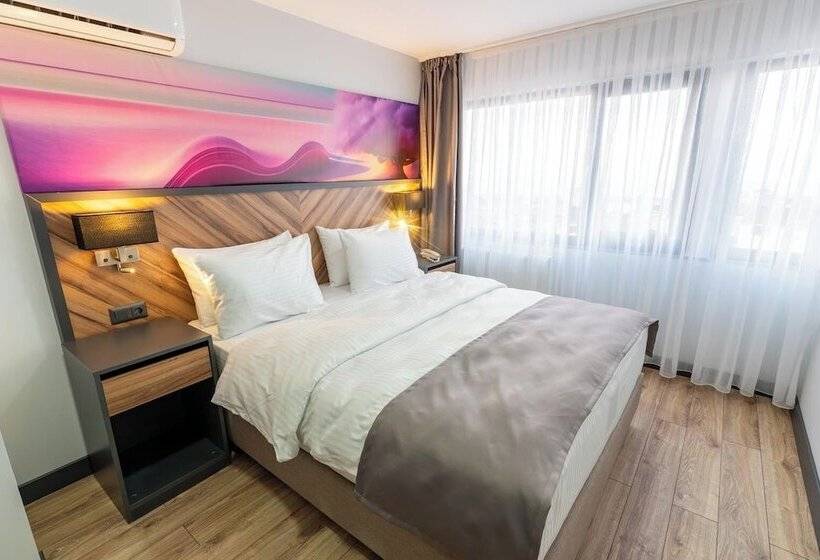 Хостел Yusufhan  Suites