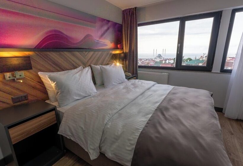 Хостел Yusufhan  Suites