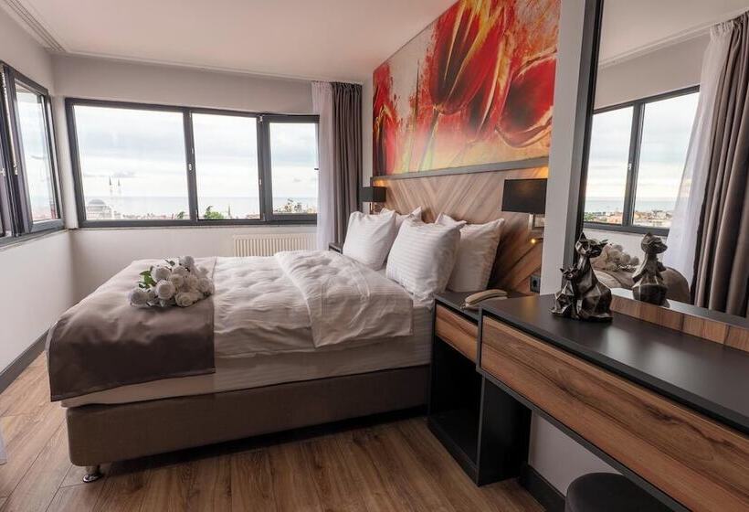 Хостел Yusufhan  Suites