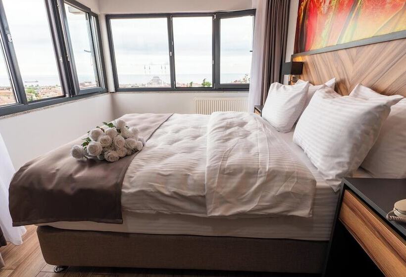 Хостел Yusufhan  Suites