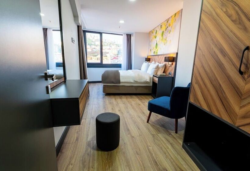 Хостел Yusufhan  Suites