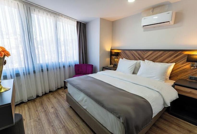 Хостел Yusufhan  Suites