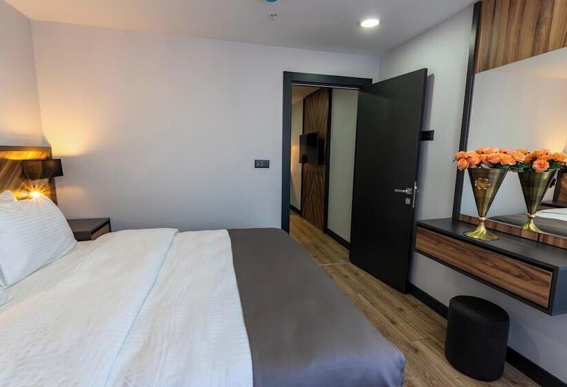 Хостел Yusufhan  Suites