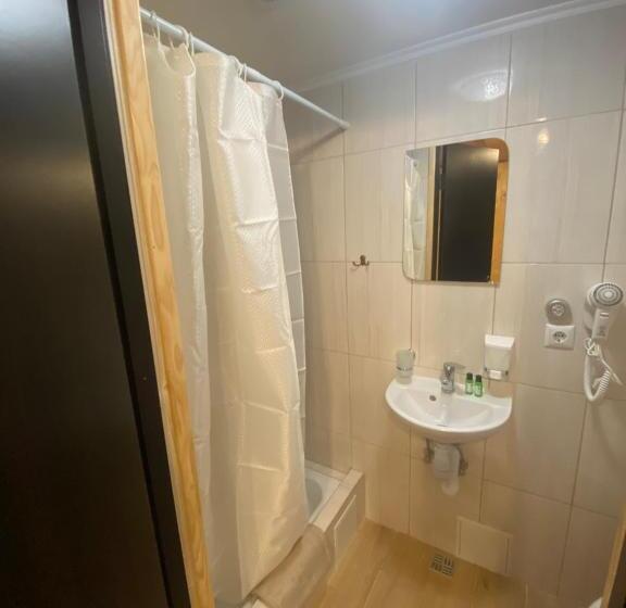 Otel газдівська хижа