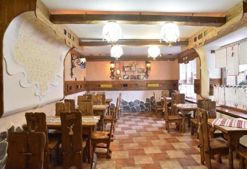 Otel газдівська хижа