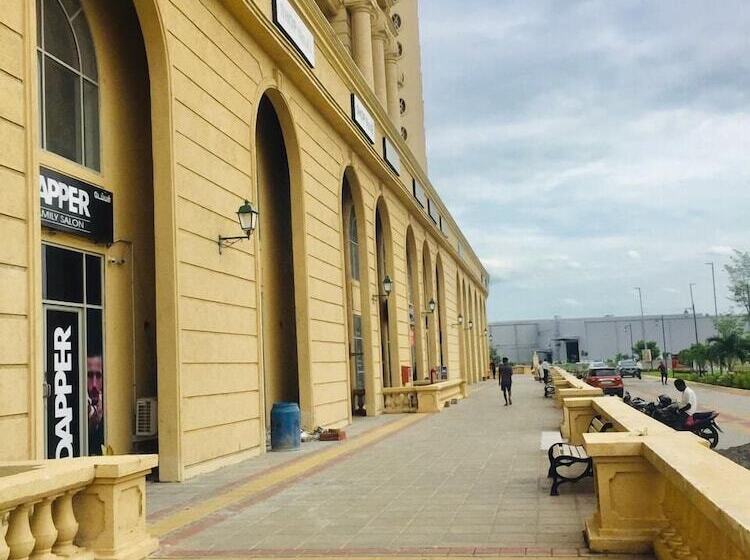 בית מלון כפרי Apartel By Aarin   Oragadam