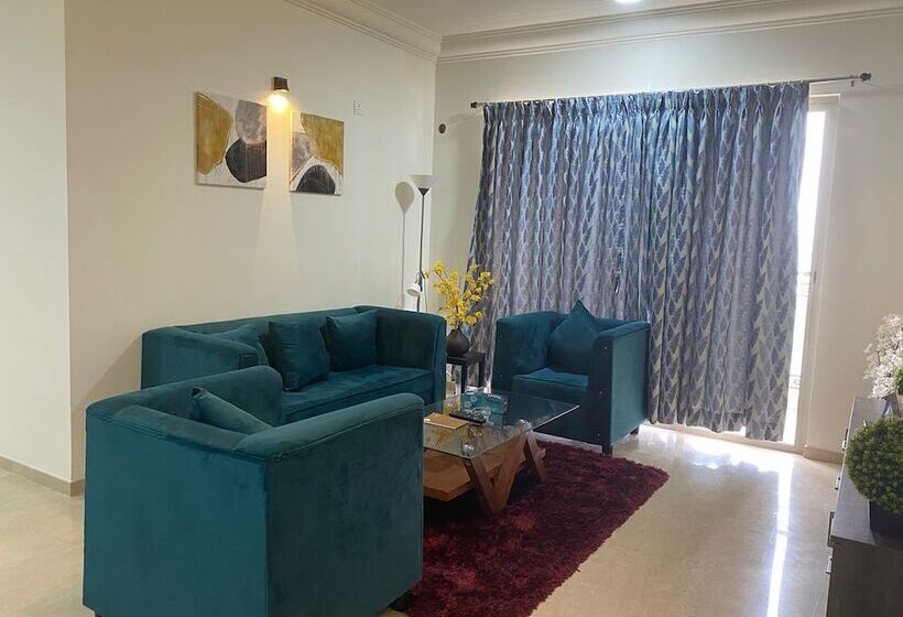 בית מלון כפרי Apartel By Aarin   Oragadam