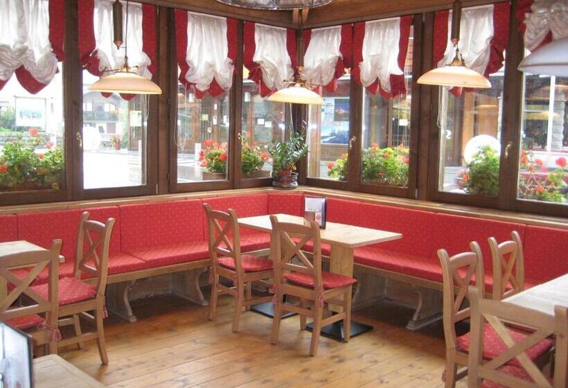 בית מלון כפרי Avio