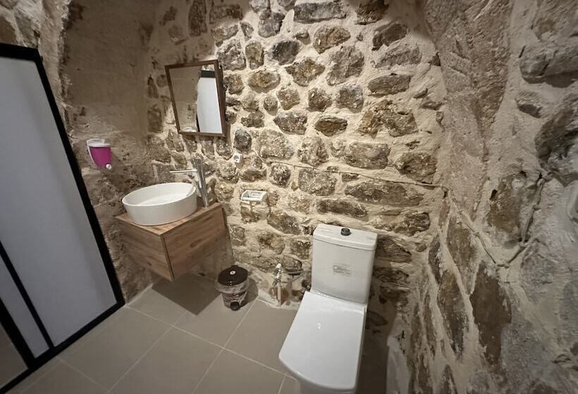 هتل Beyzade Konaği