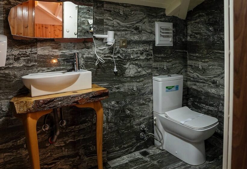 فندق Black Lotus İzmir