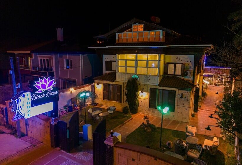 فندق Black Lotus İzmir