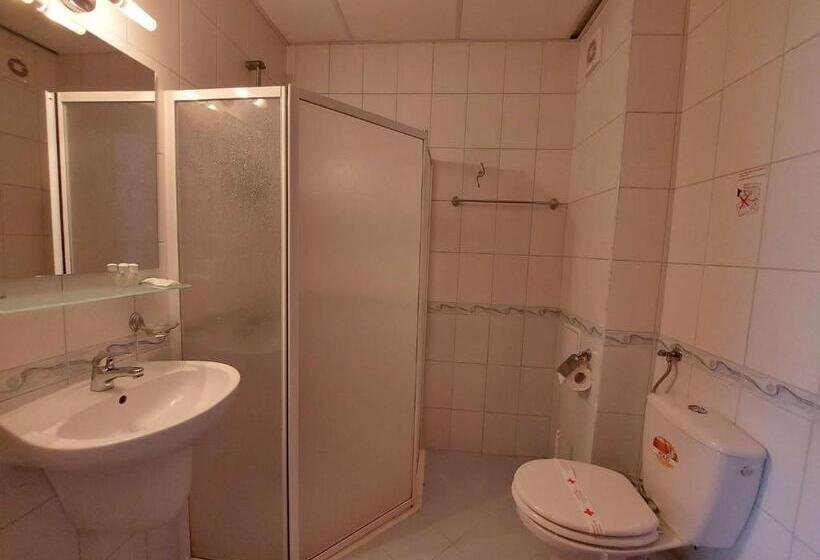 בית מלון כפרי Boryka Family