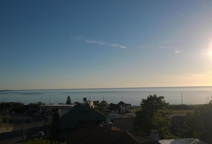 هتل Brisas Del Este