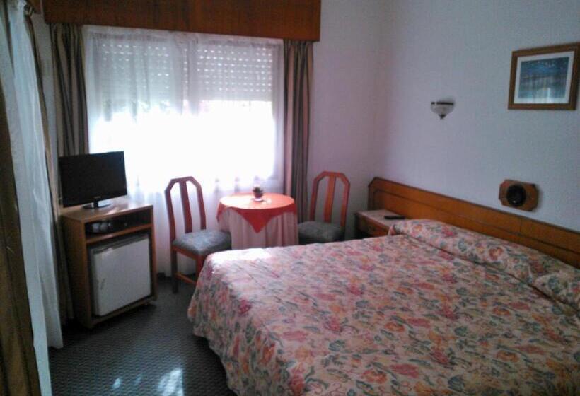 فندق Brisas Del Este