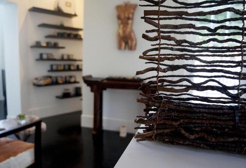 בית מלון כפרי Circa 1936