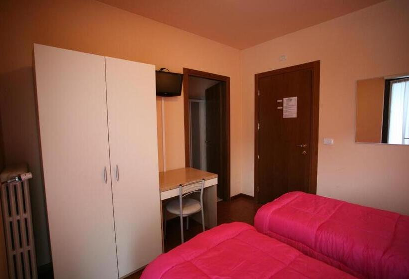 בית מלון כפרי Del Boschetto