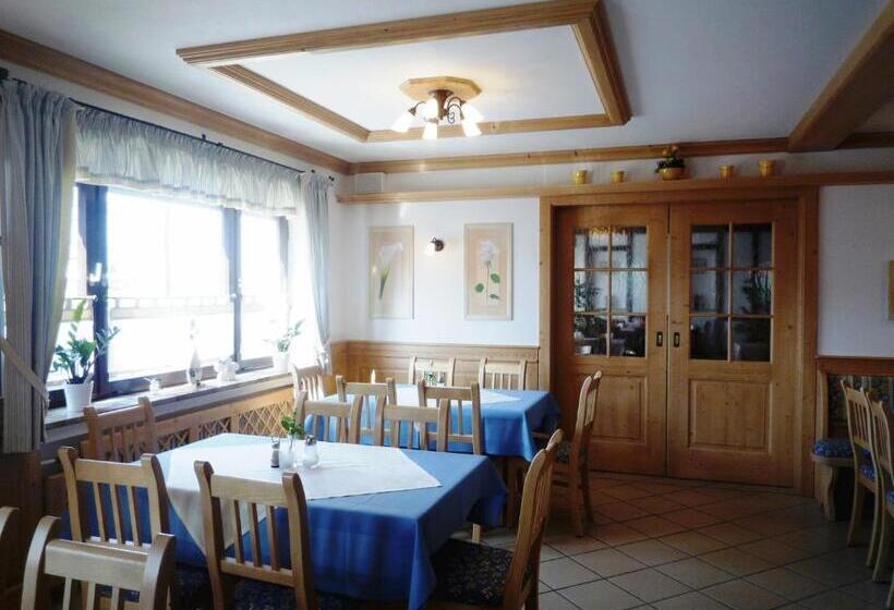 Отель Drei Kronen