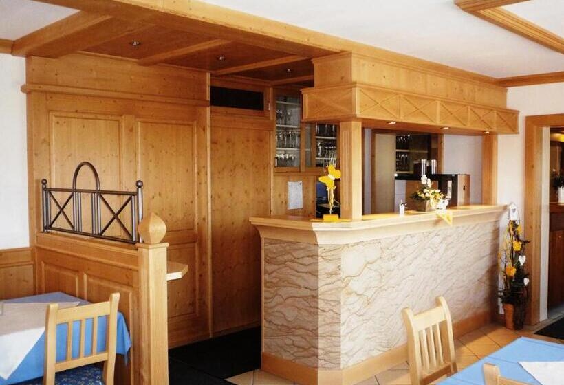 Отель Drei Kronen