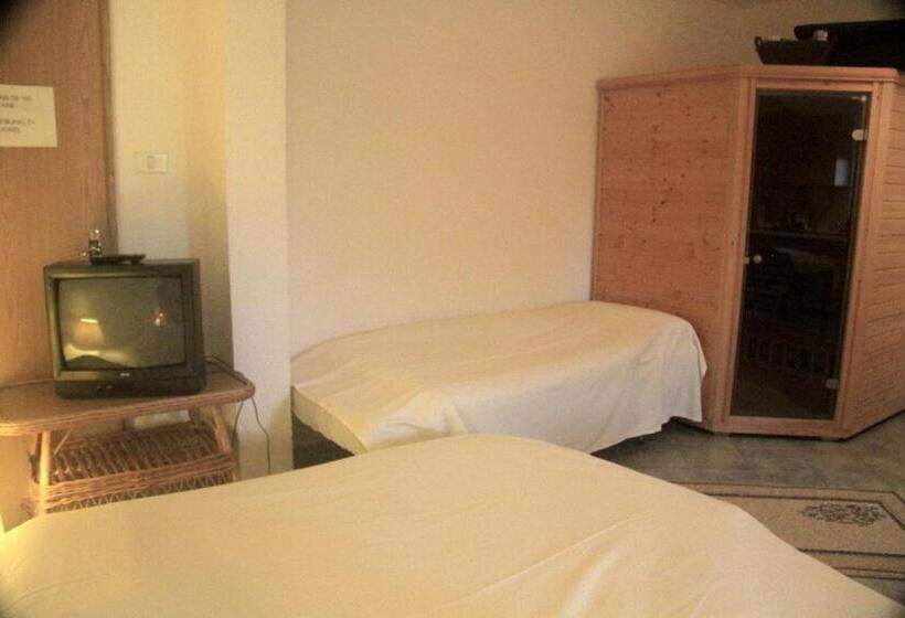 هتل Farm Stay Domačija Butul