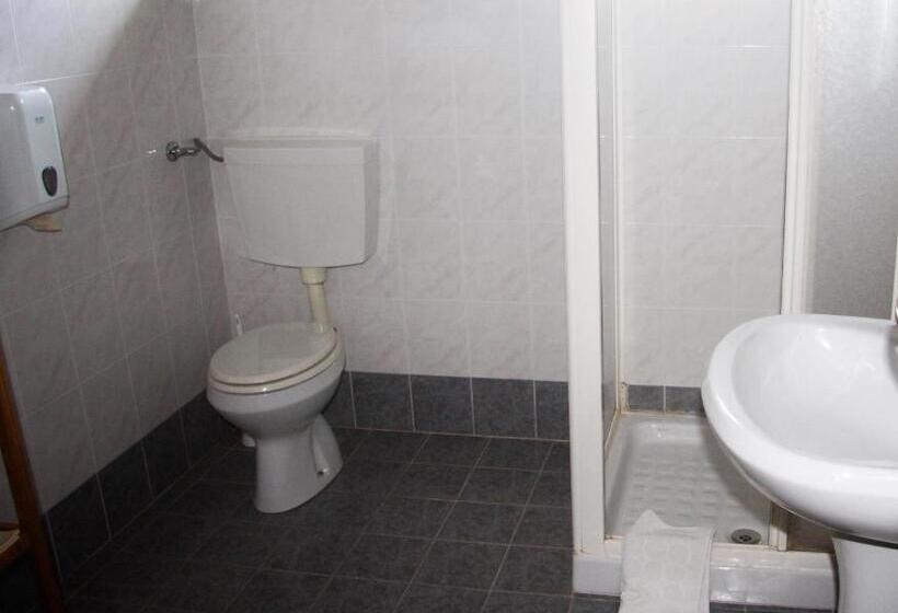 هتل Farm Stay Domačija Butul