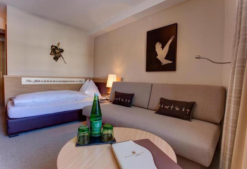 בית מלון כפרי Garni   Restaurant Kaminstube