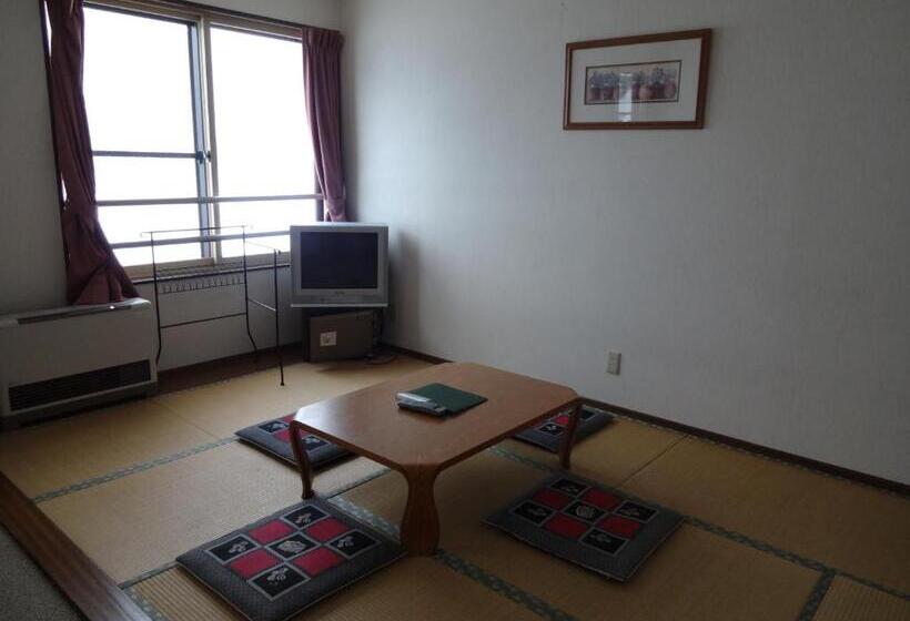 בית מלון כפרי Highland Lodge Takegen